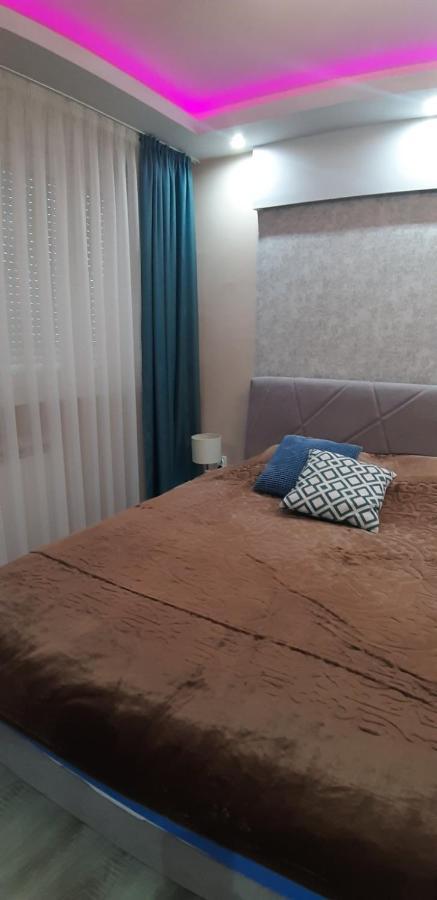 Kenedi Apartman Appartement Belgrado Buitenkant foto